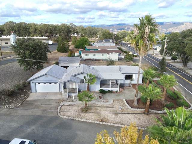 4369 Lakeshore Boulevard - Photo 1