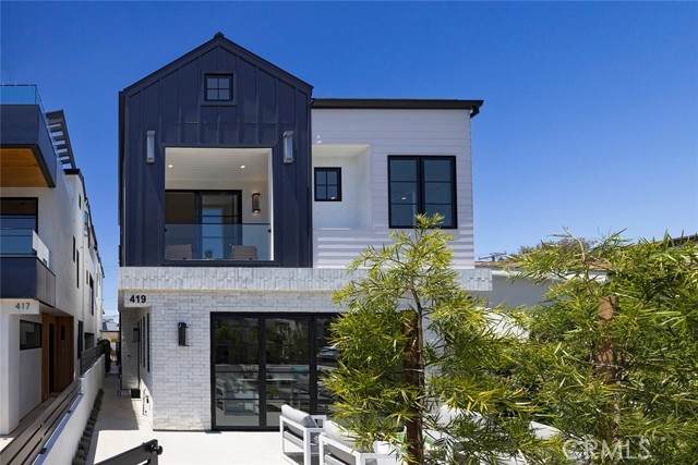 419 Narcissus Avenue - Photo 1