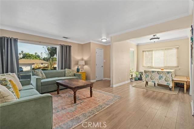 3538 Roslyn Street - Photo 1