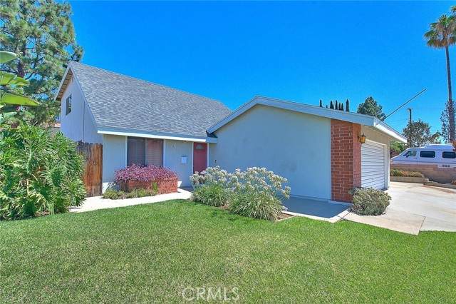 625 Payson Street - Photo 1