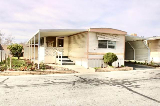 1499 Old Mountain Ave - Photo 1