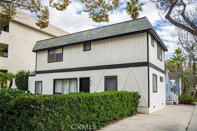 400 Maple Drive - Photo 1