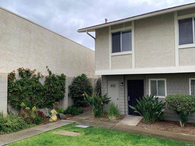 2112 Vista Way - Photo 1
