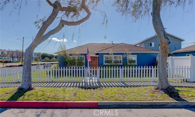 18603 Crenshaw Boulevard - Photo 1