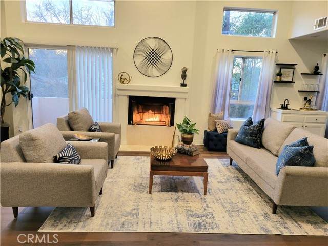 5635 Woodman Avenue - Photo 1