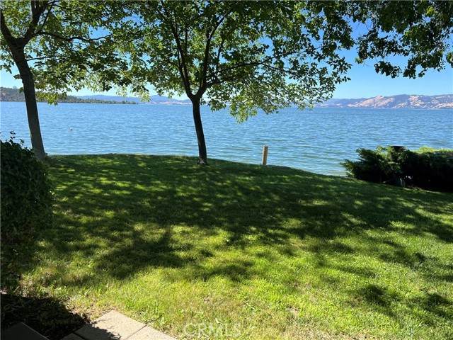 6860 Pine Avenue - Photo 1