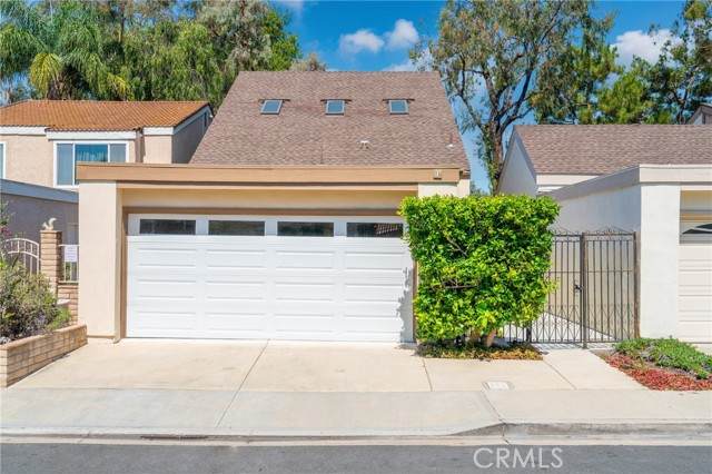 16 Willow Tree Lane - Photo 1