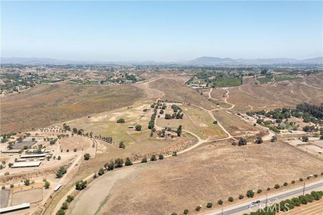 36400 De Portola - Photo 1