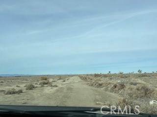 105 Avenue H - Photo 1