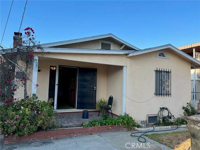 4920 Fountain Avenue - Photo 1