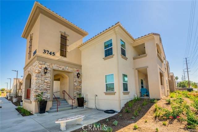 3745 Strong St - Photo 1
