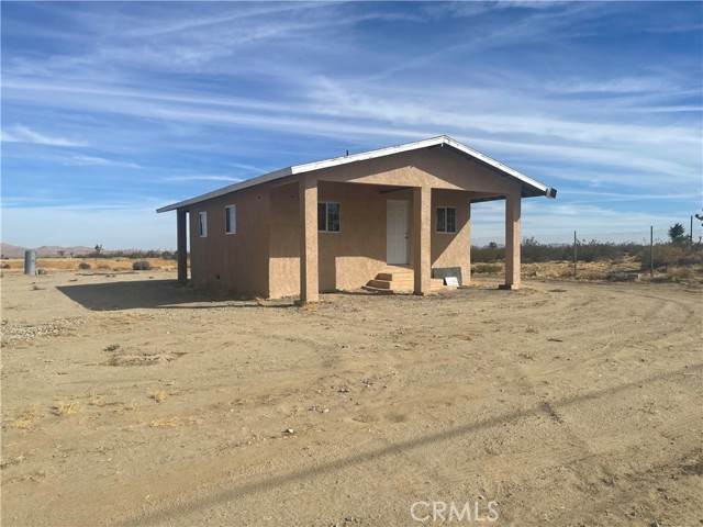 18645 Palmdale Boulevard - Photo 1