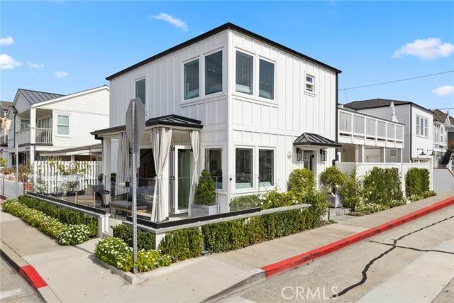 300 Coral Avenue - Photo 1