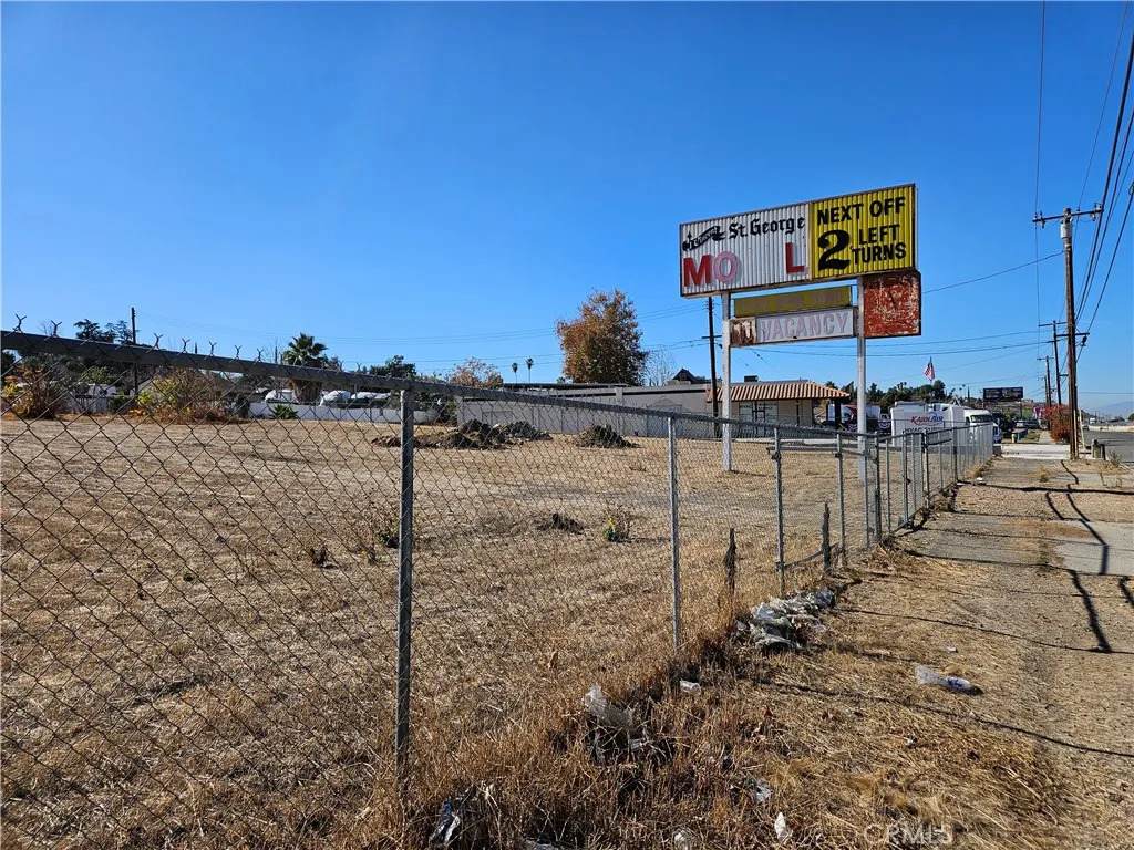 31805 Outer Highway 10 - Photo 1