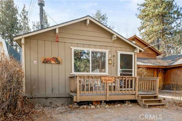 724 Elysian Boulevard - Photo 1