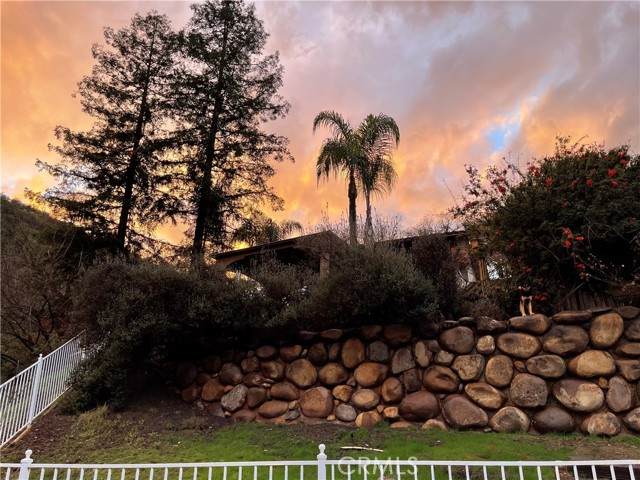 40820 Oak Ridge Drive - Photo 1