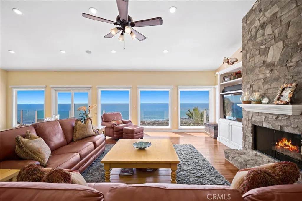 948 Del Mar - Photo 1