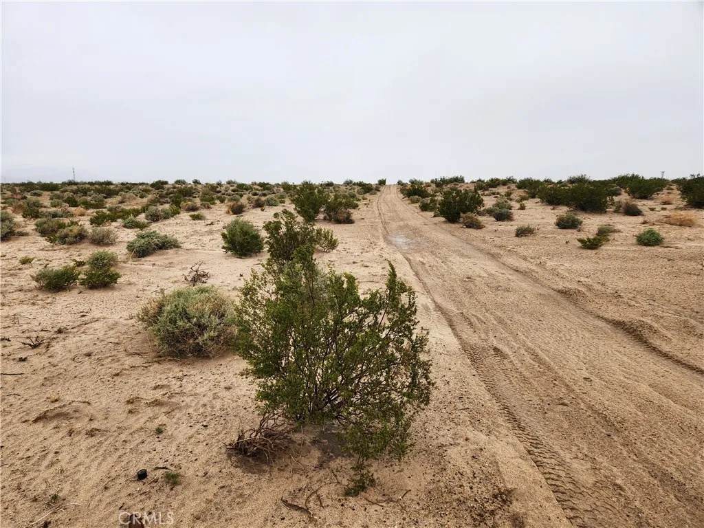 3 Near Fairview - Photo 1