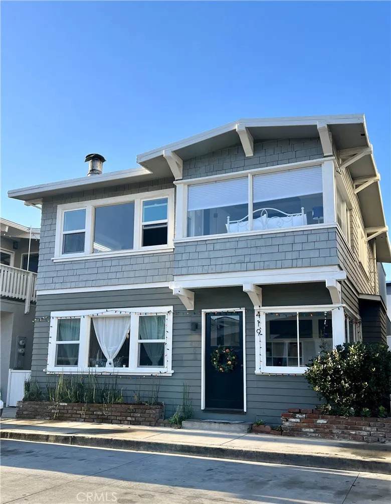 419 Bay Avenue - Photo 1