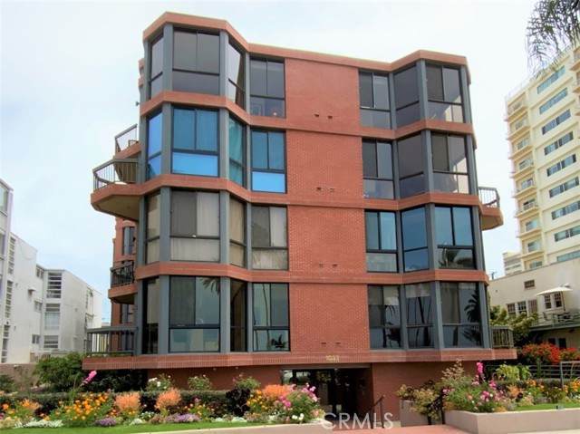 1033 Ocean Avenue - Photo 1
