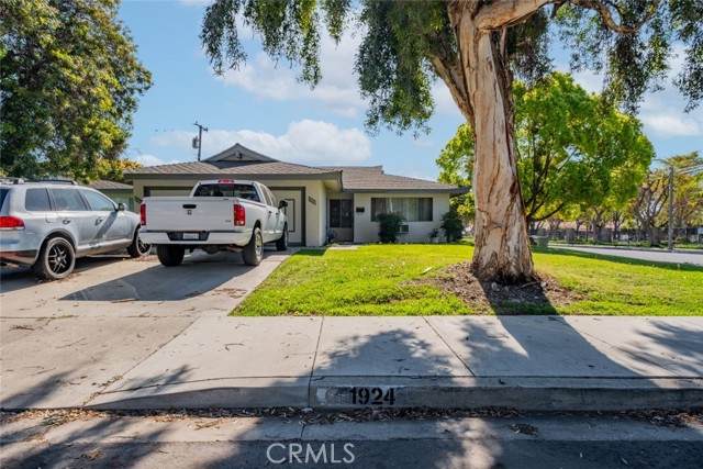 1924 Bobolink Way - Photo 1