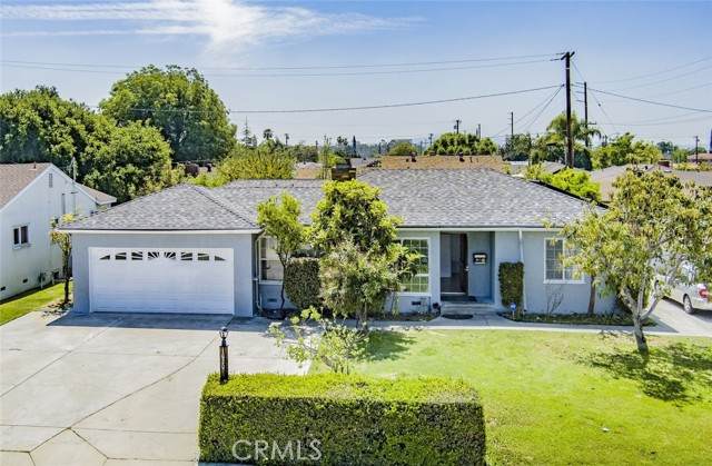 1020 Rowland Avenue - Photo 1