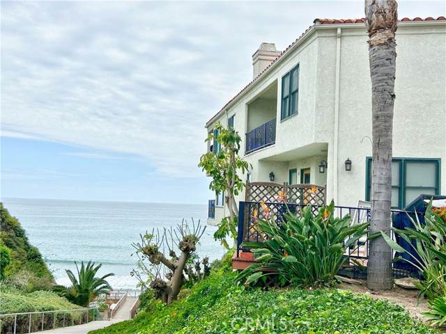 258 Escalones - Photo 1