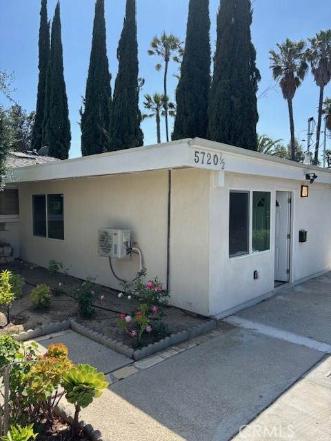 5720 Wallis Lane - Photo 1