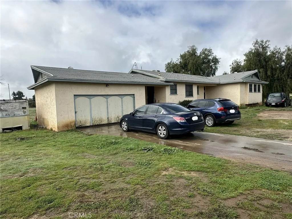 27890 Greenwald Avenue - Photo 1