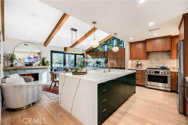 187 Shattuck Place - Photo 1