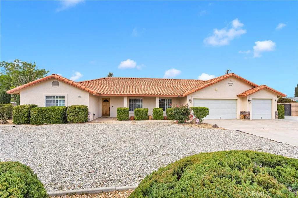 19804 Haida Road - Photo 1