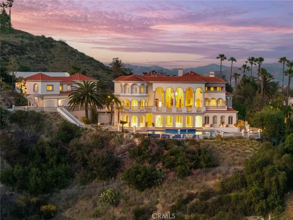 10219 Sunrise Lane - Photo 1