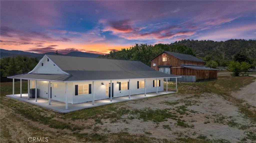 21192 Old Town Road - Photo 1