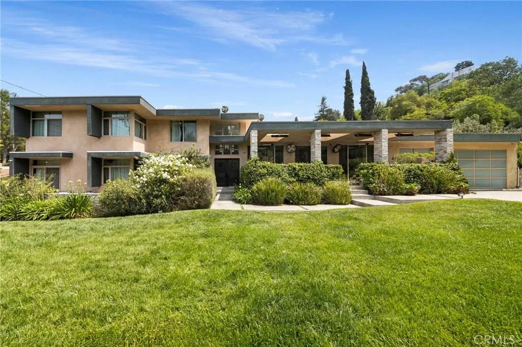 1829 Hill Drive - Photo 1