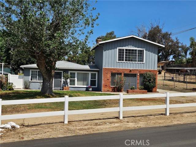 2582 Reservoir Drive - Photo 1