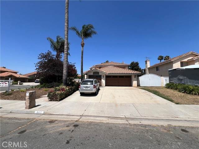 3177 Wicklow Drive - Photo 1