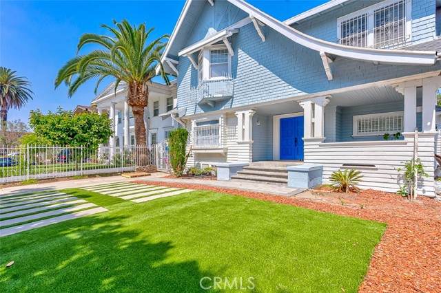 715 Norton Avenue - Photo 1