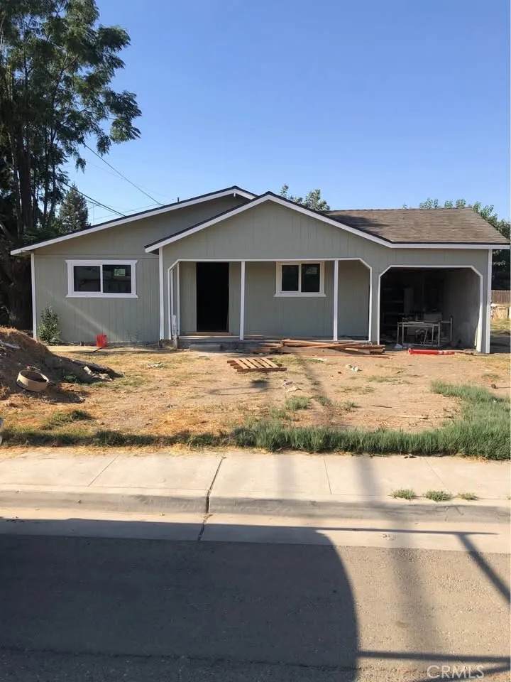635 11th Street - Photo 1