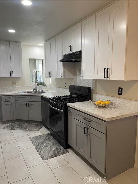 13842 Olive Street - Photo 1