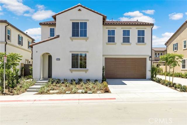 573 Patten Avenue - Photo 1