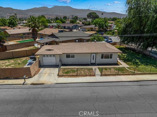 149 Mistletoe Avenue - Photo 1