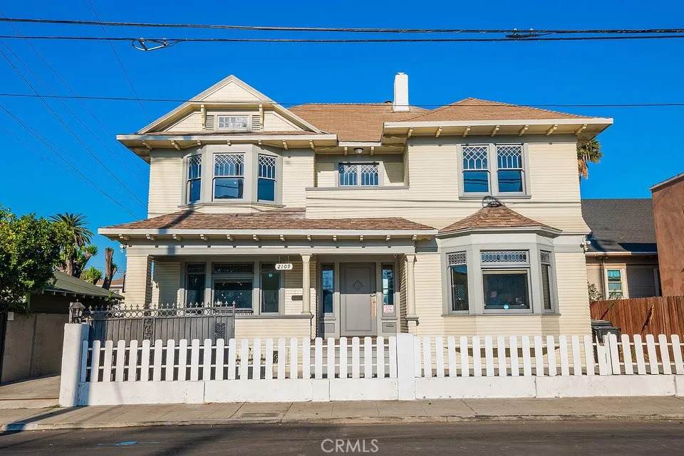 2109 Toberman Street - Photo 1