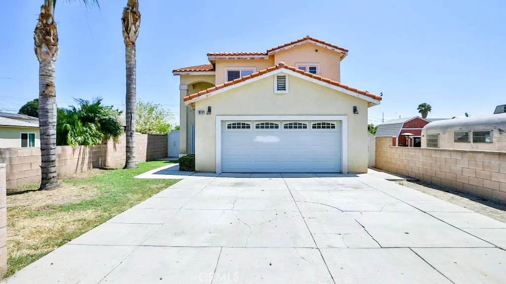15537 Pheasant St - Photo 1
