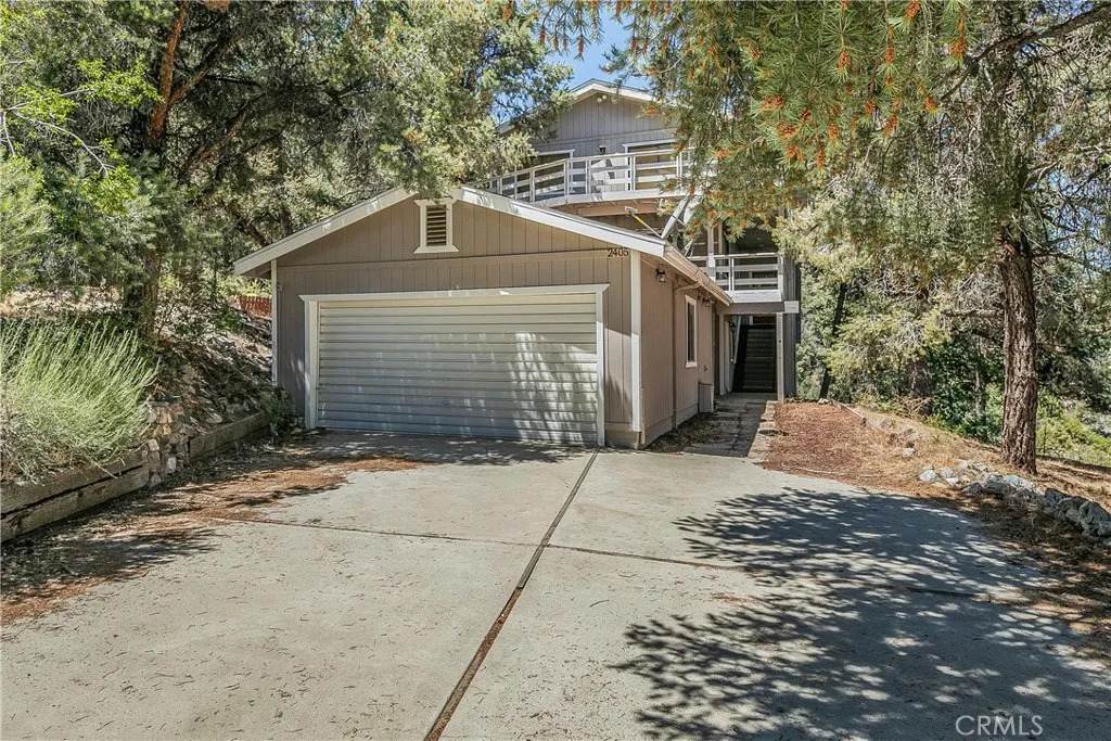 2405 Yellowstone Court - Photo 1