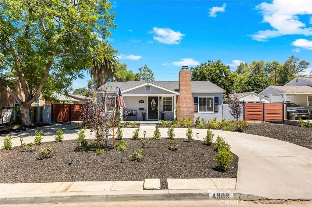 4909 El Molino Avenue - Photo 1