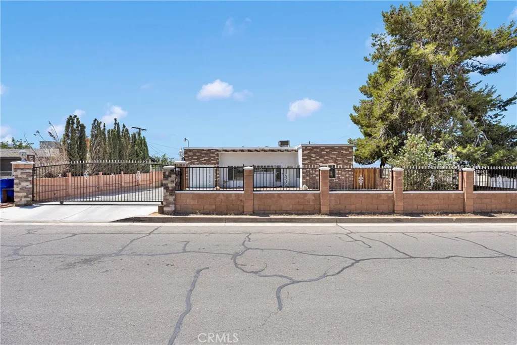23859 South Road - Photo 1