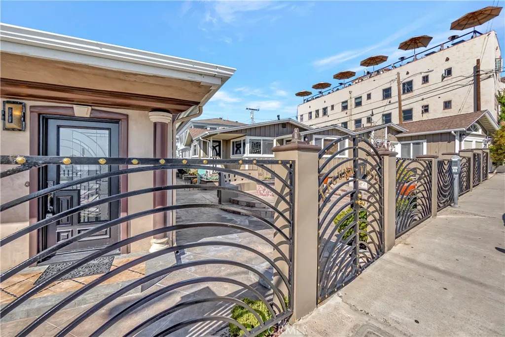150 Cress Street - Photo 1