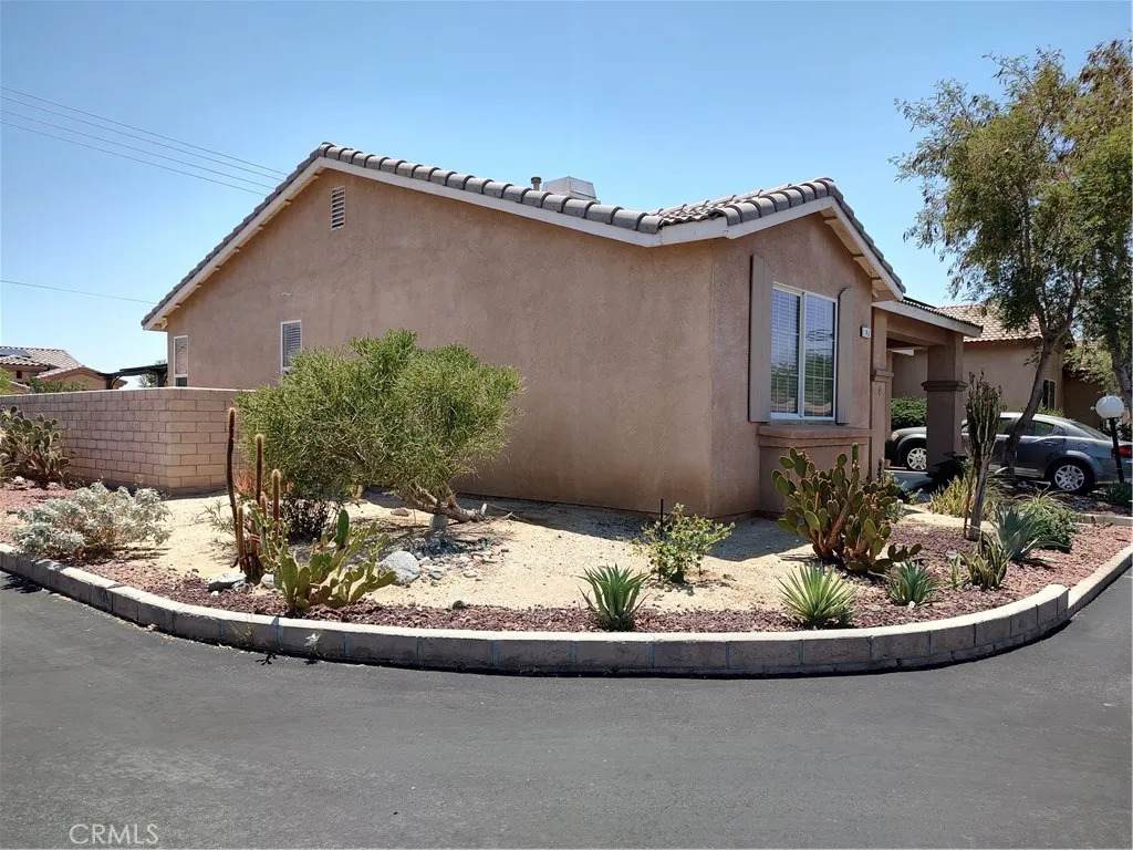 65565 Acoma - Photo 1