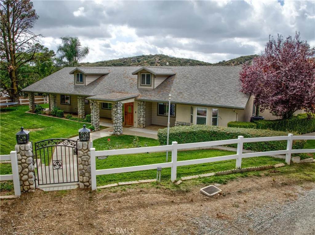 43350 Dunlap - Photo 1
