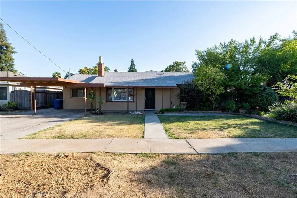 906 22nd Street - Photo 1
